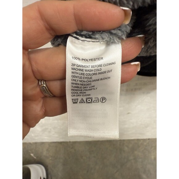 Tommy Bahama Men’s Size Medium Gray Lush Fleece Vest Full Zip Casual - Picture 5 of 6